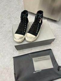 Picture of Balenciaga Shoes Women _SKUfw113744575fw